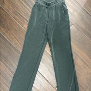 Lululemon Softstreme High-Rise Pant
Regular